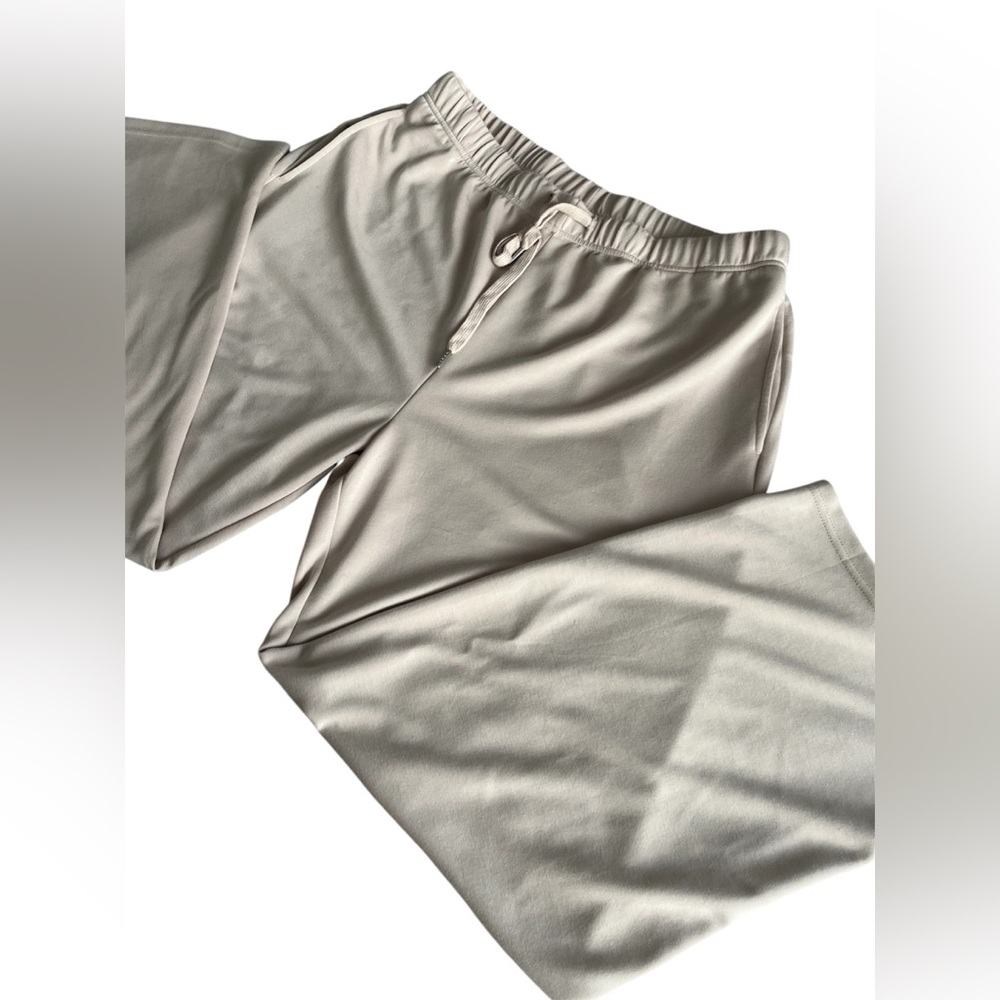 NWOT Cream XIEERDUO Women’s Lounge Pants